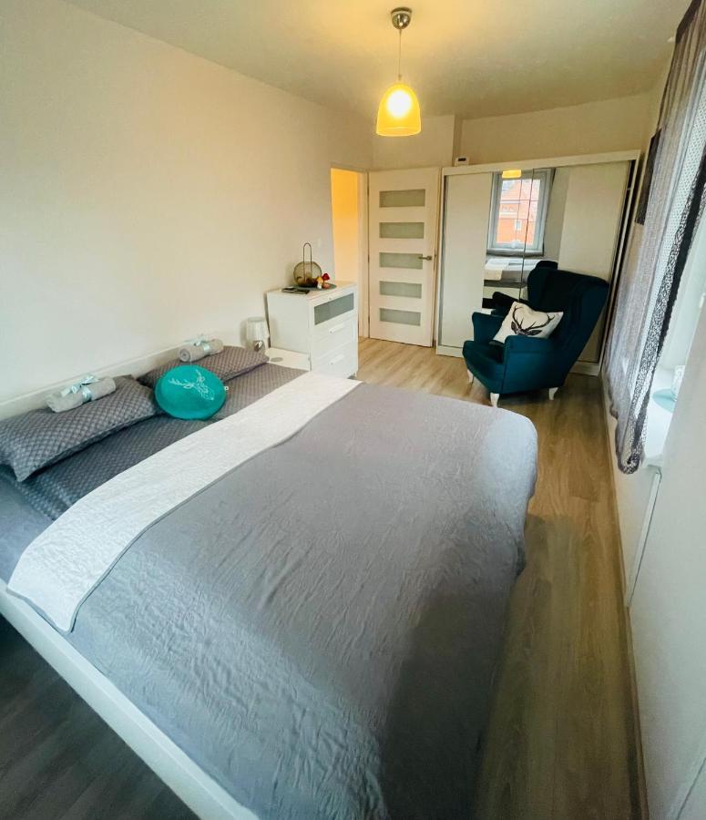 Ferienwohnung Apartament Oliwia Jelenia Góra Exterior foto