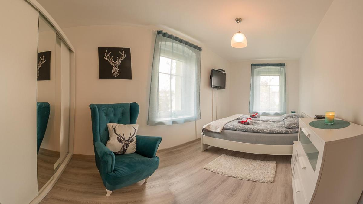 Ferienwohnung Apartament Oliwia Jelenia Góra Exterior foto
